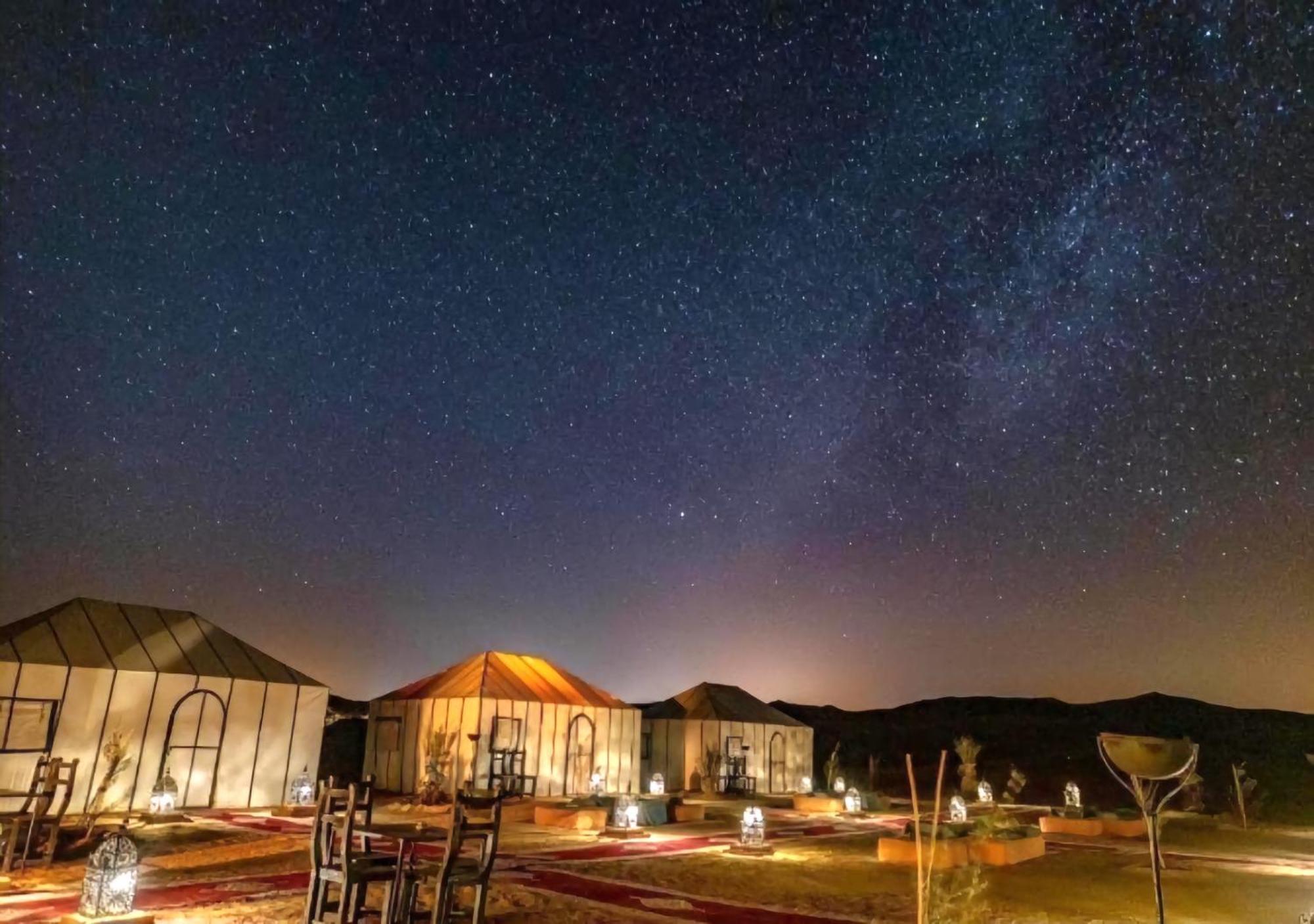 ホテル Sahara Deluxe Camp メルズーガ エクステリア 写真