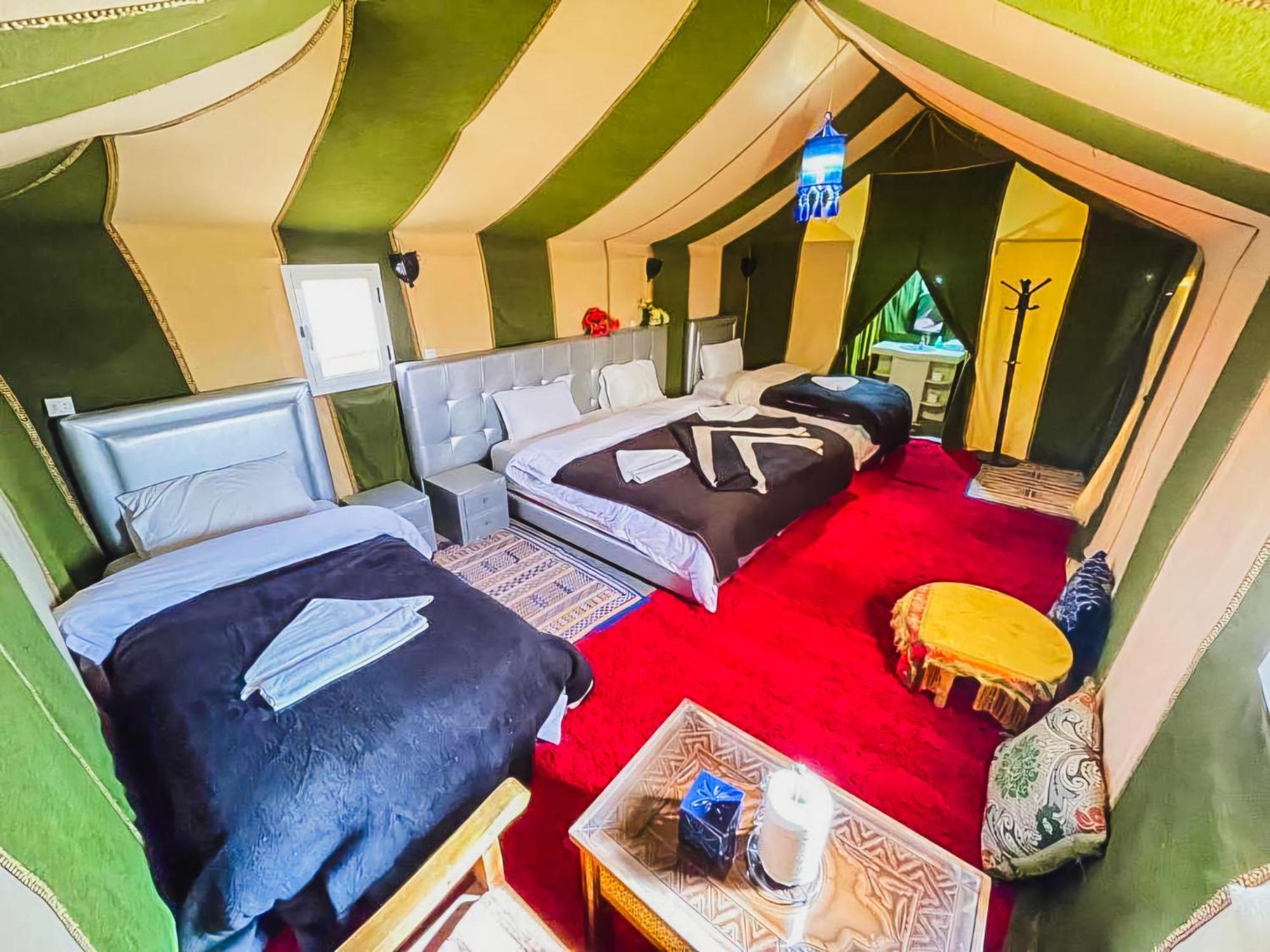 ホテル Sahara Deluxe Camp メルズーガ エクステリア 写真