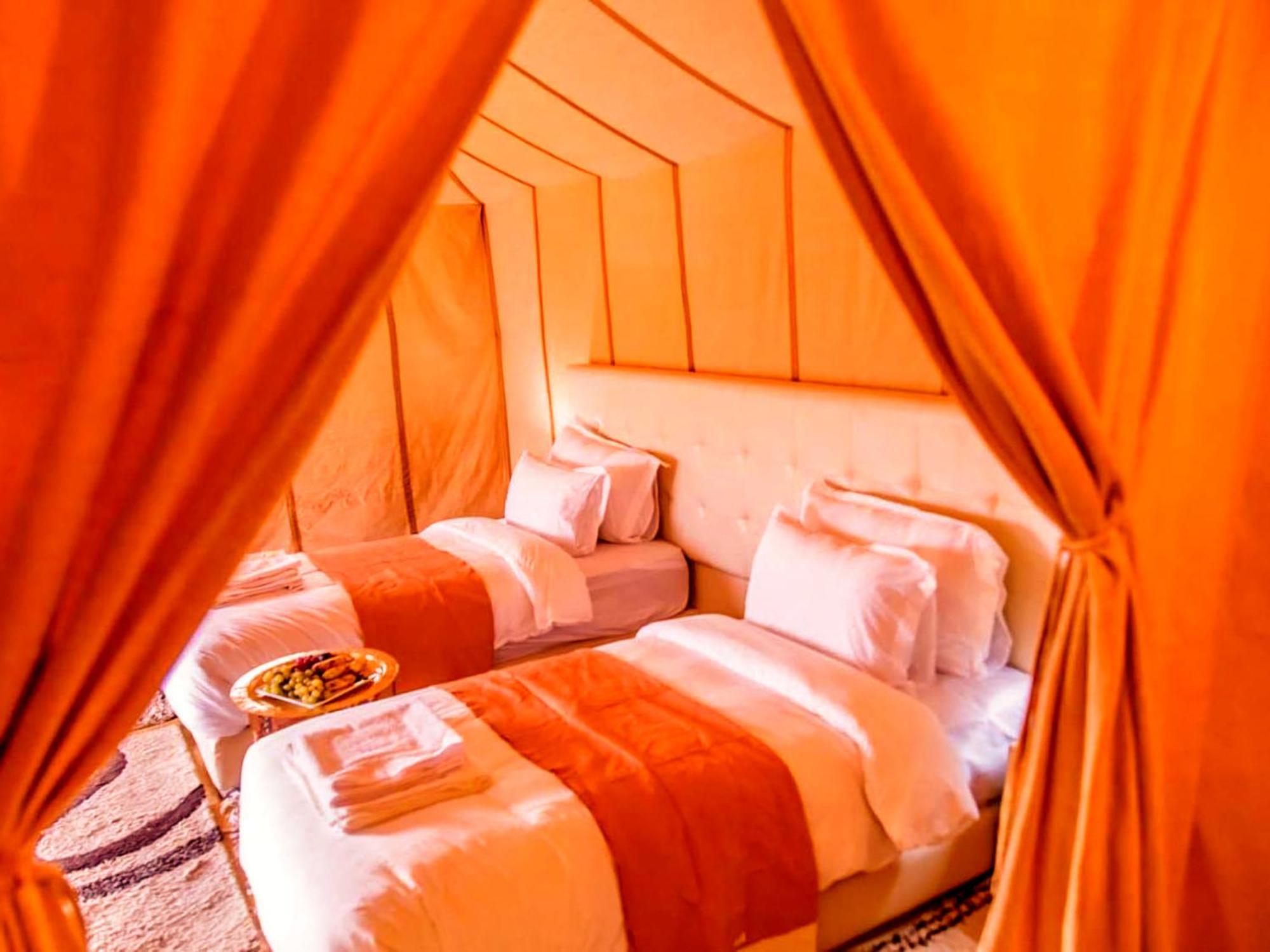 ホテル Sahara Deluxe Camp メルズーガ エクステリア 写真
